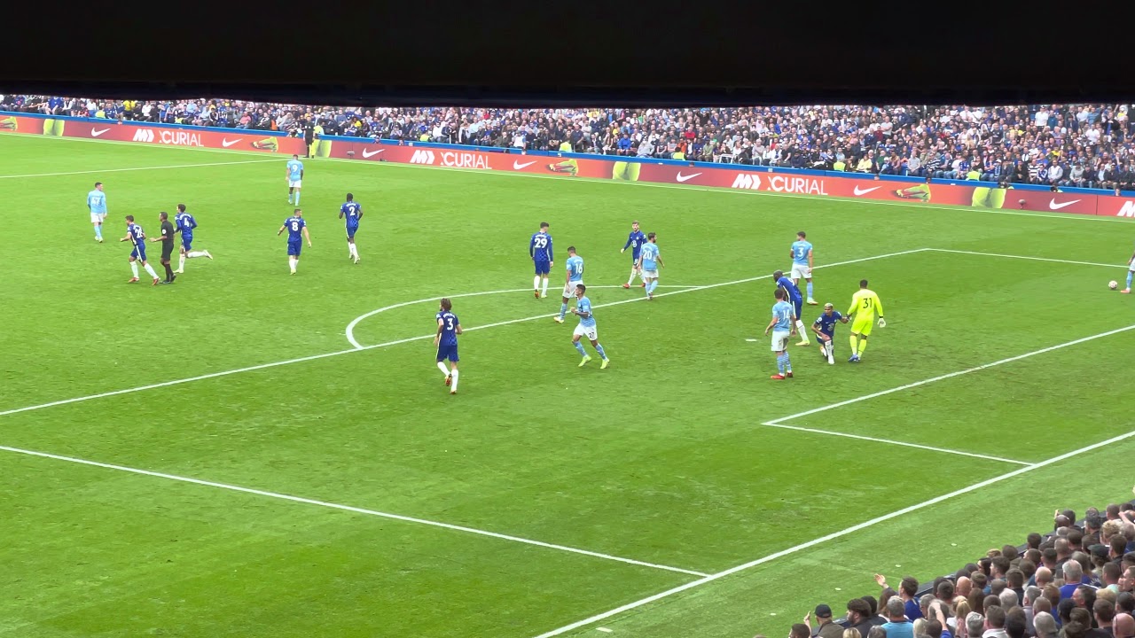Marcos Alonso fail corner #2 [ Man City vs Chelsea fc ]