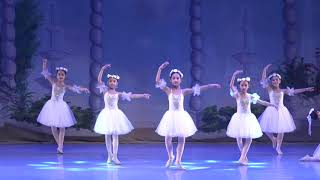 碩儼 Les Sylphides 出自古典芭蕾「仙女們的選粹」