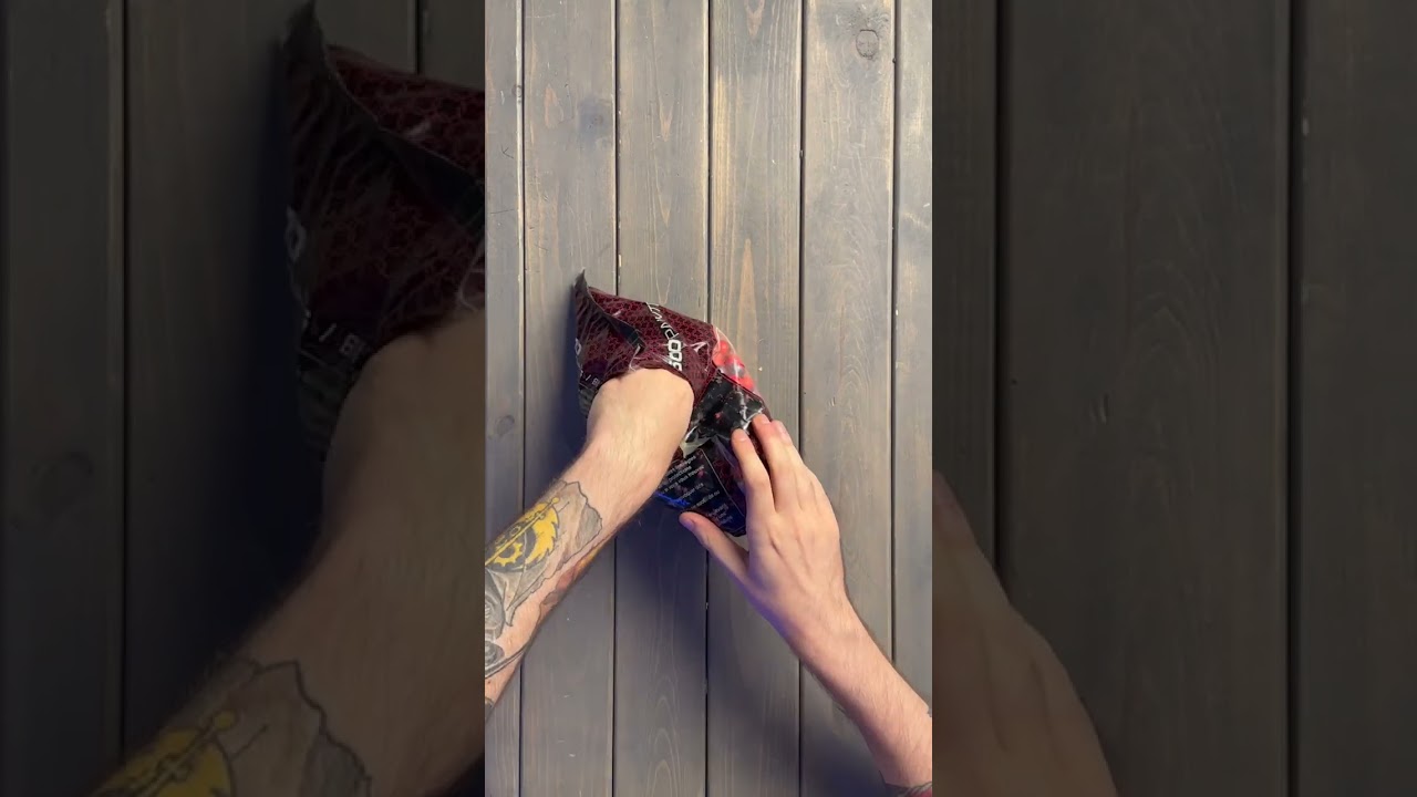 Got broken or oily paint? The Exalt Microfiber Bag has your back! 