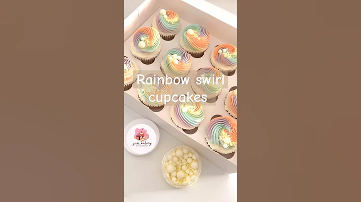 How to make rainbow frosting | Easy Rainbow Frosting Swirl Technique and tips for cupcakes