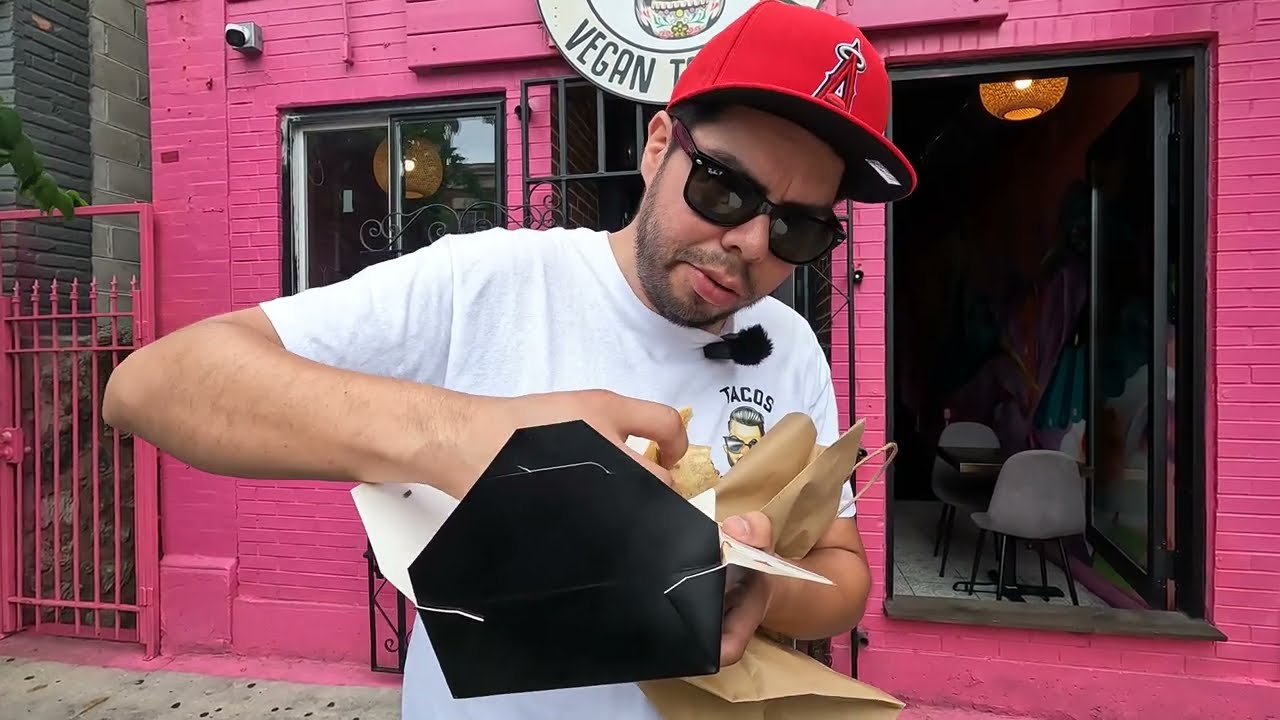 Penelopes Vegan Taqueria Pilsen - Steak Taco Review (Chicago, IL )