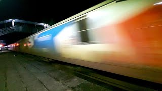 Santragachi WAP7 : 12813 UP Steel Express Speedly Skips Khirai - The Valley of Flowers | IR
