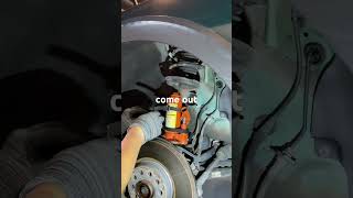 Separate VW struts in 30 secs! #vw #suspension