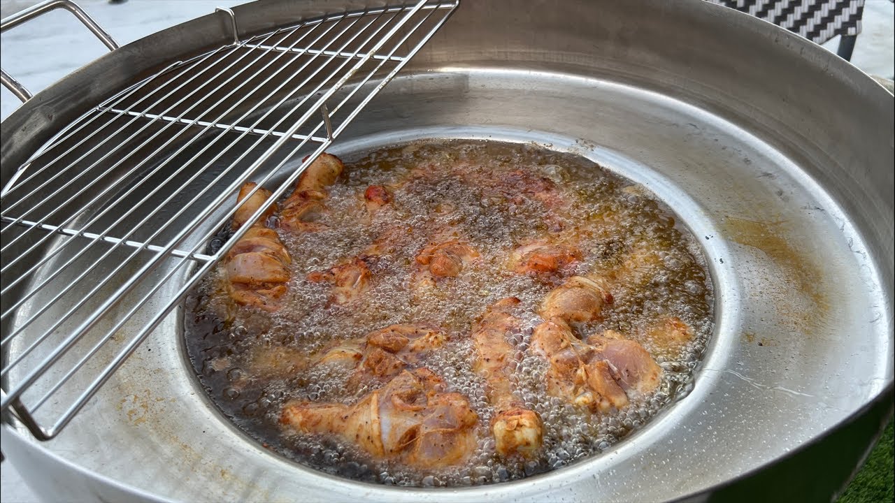 Dorando pollo en el disco  (sasonado casero ) vero 8a en vivo 🛑