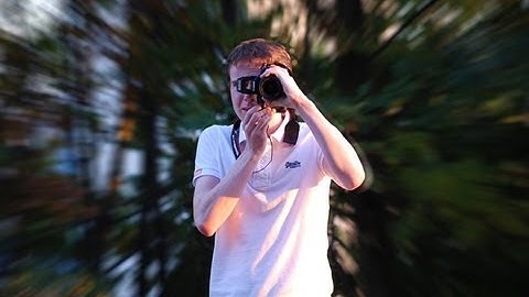 Tutorial Gimp 2.6 - How to blur background with motion effect