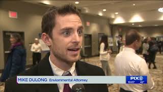 Fight continues over LaGuardia air train plan