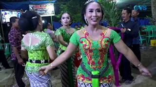 lastri cilik edyan goyang MINGGIR AWAS PLIKET HO'OH... IYOOO.. HO'OH IYOOO..   tayub mantul gayeng