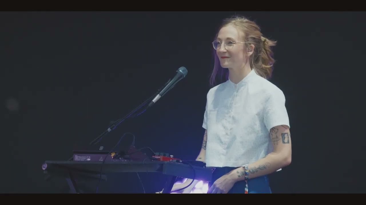 Watch La Battue - Arisaig (Live @ Vieilles Charrues 2022) on YouTube Watch La Battue - Arisaig (Live @ Vieilles Charrues 2022) on YouTube