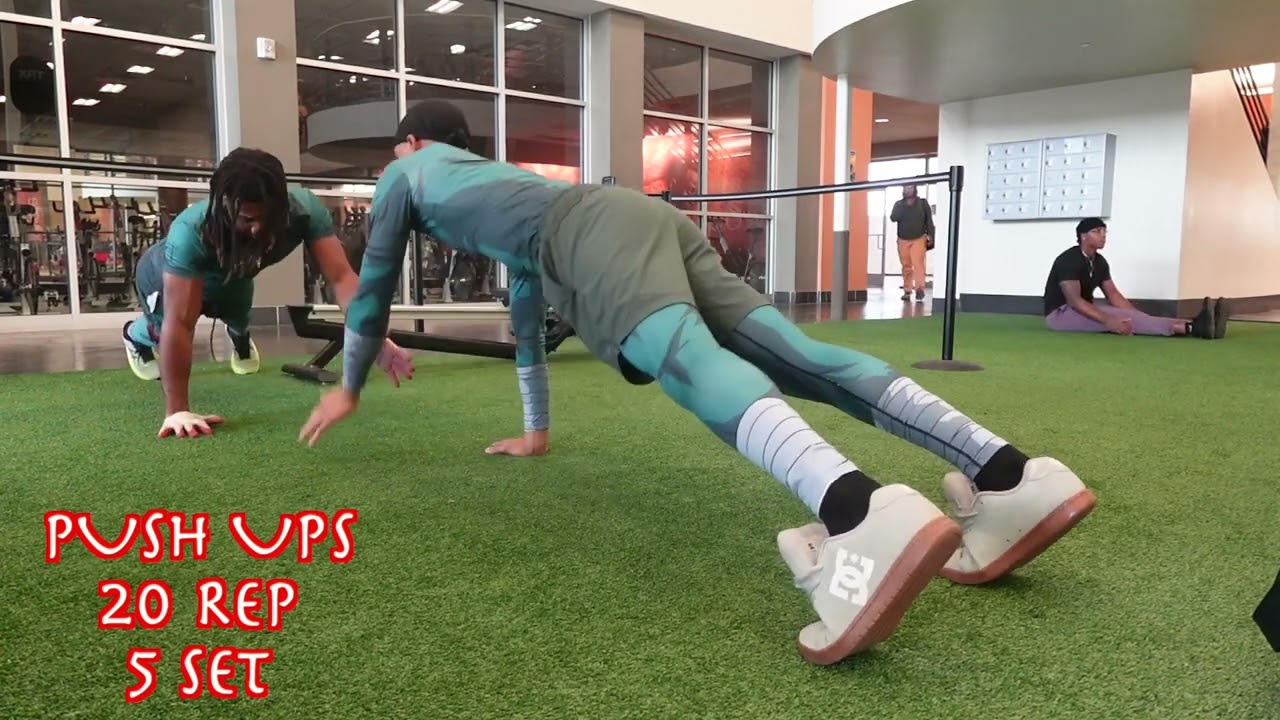 Naruto Cosplay work out (Guy Sansei and Rock Lee)