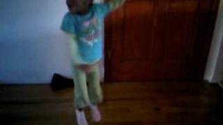 nyomi's dora dance.3GP