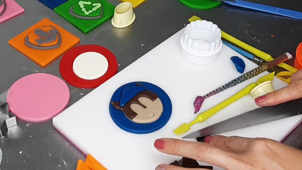 PERSONALIZANDO DOCES PATRULHA CANINA- PASTA DE LEITE/ RAFA DOCE COM AMOR