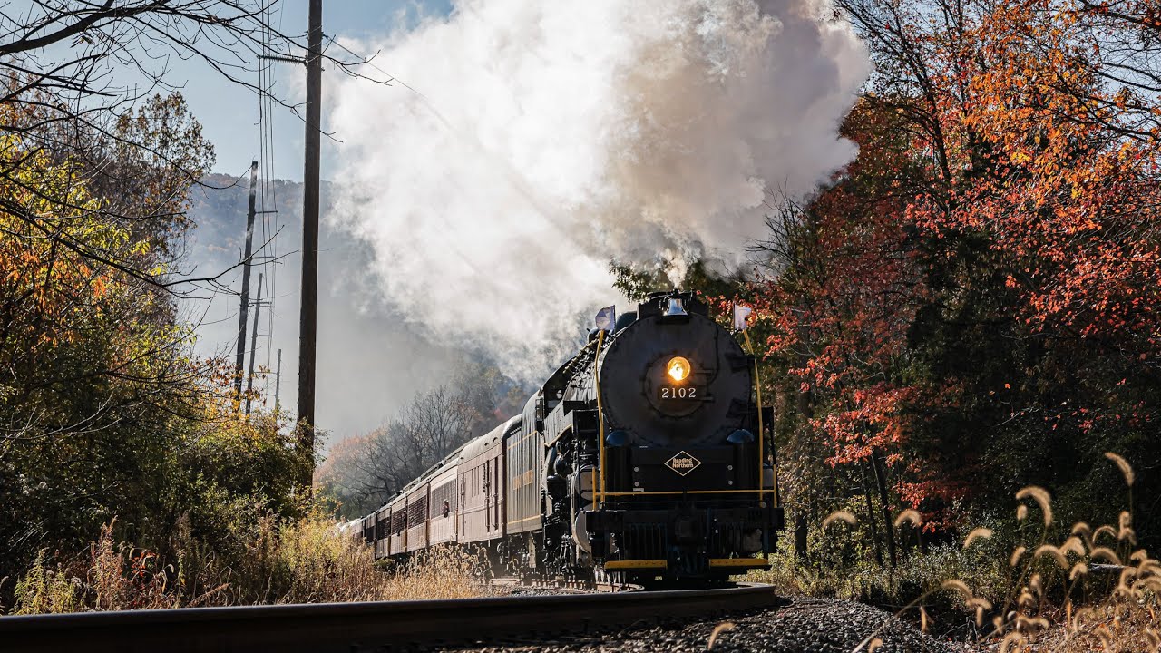 Reading & Northern 2102: Fall's Finest Colors to Mauck Chunk
