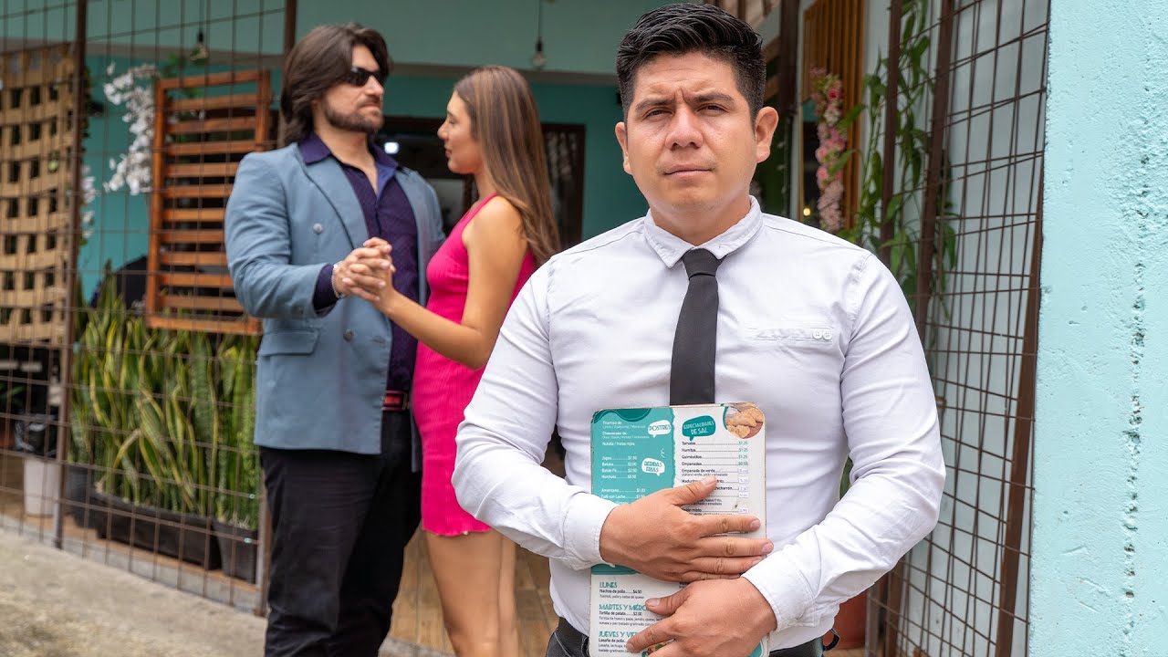 Sorprendió a su esposa con su amante en su propio trabajo