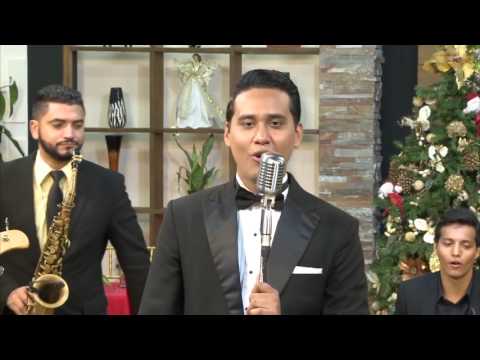 Daniel Ochoa- Let It Snow (En Vivo TV)