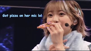 [ENG SUB] Aikyan and Shuka Eating Pizza on Stage [Aqours]