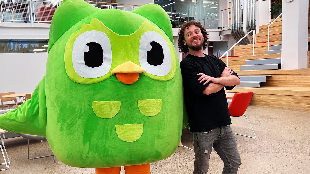 The story of DUOLINGO: The app that is taking the world by storm 🦉 