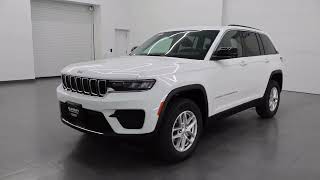 2026 Jeep Grand Cherokee Laredo X Bright White Clearcoat New. walk around for sale in Fond Du Lac, W