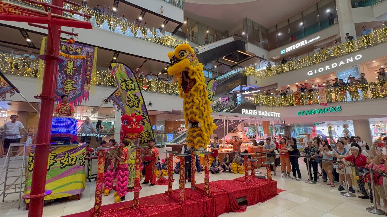 騰勇關聖宮龍獅團 Teng Yong KSK Lion Dance High Poles Performance at Chinatown Point 23 January 2026