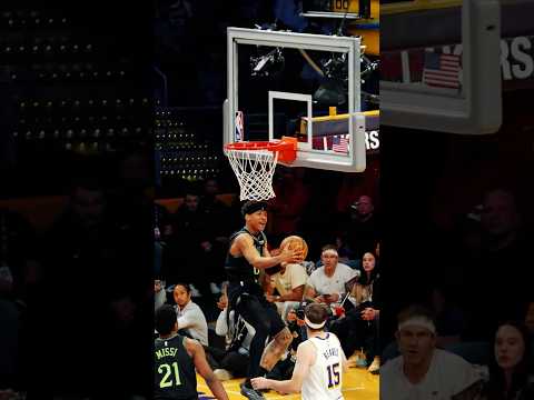 0️⃣ Fears unreal finish at the rim 🤯 #pelicans #shorts