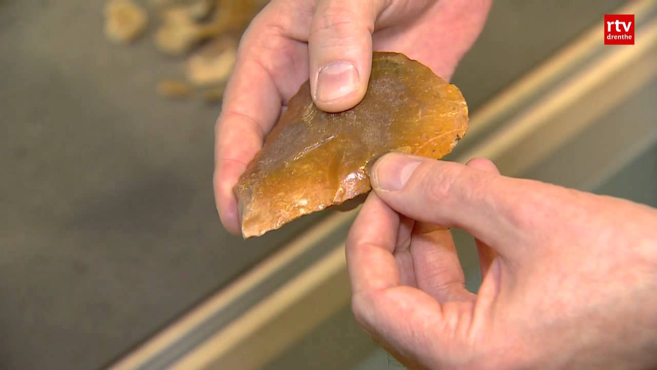 50.000 jaar oude vuistbijlen zijn te bezichtigen in Nuis