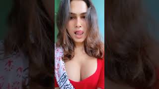 sexy Punjabi girl boobs showing