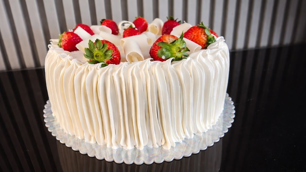 Como Começar na Confeitaria com um Bolo de Doceria Famosa (Receita do Zero)