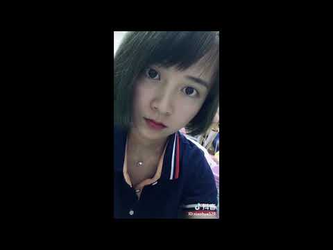 《抖音》据说有两颗虎牙的小哥姐都很可爱哇？？？我被撩到了啦