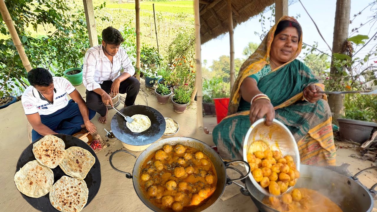গরম গরম পাতলা পরোটা, সাথে মায়ের হাতে নিরামিষ আলুর দম। #villagecooking