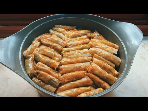 Video: Yuav Ua Li Cas Ua Noj Stuffed Cabbage Qaws Nrog Celery