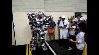 Funniest Robot In The World EVER! KING ROBOTA