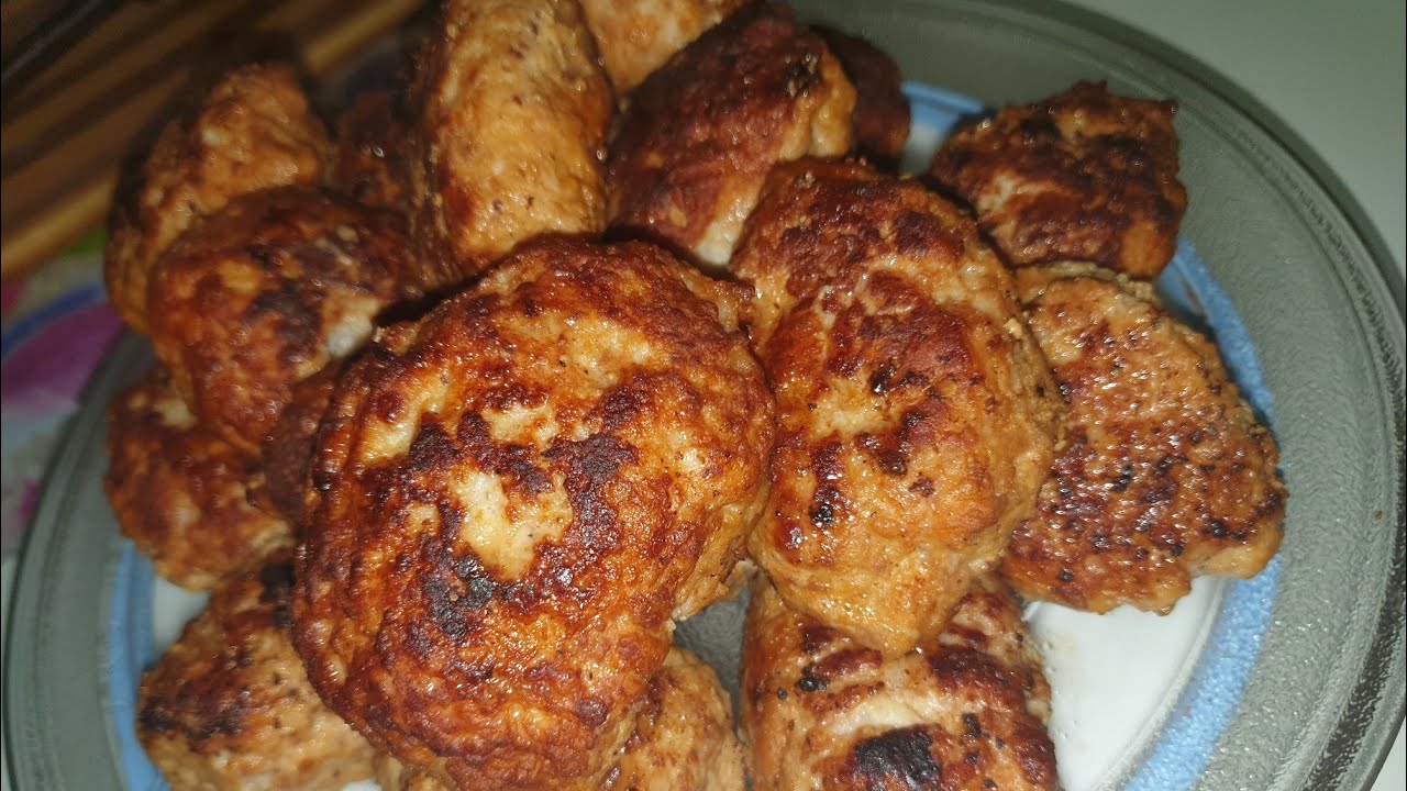 Pîrjoale cu un mic secret rețeta mămicii mele ❤️/Маменый котлетки ❤️с маленьким секрет