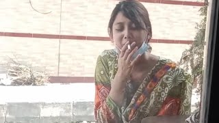 সিগারেট খোর মেয়ে।Bangladeshi smoking girl