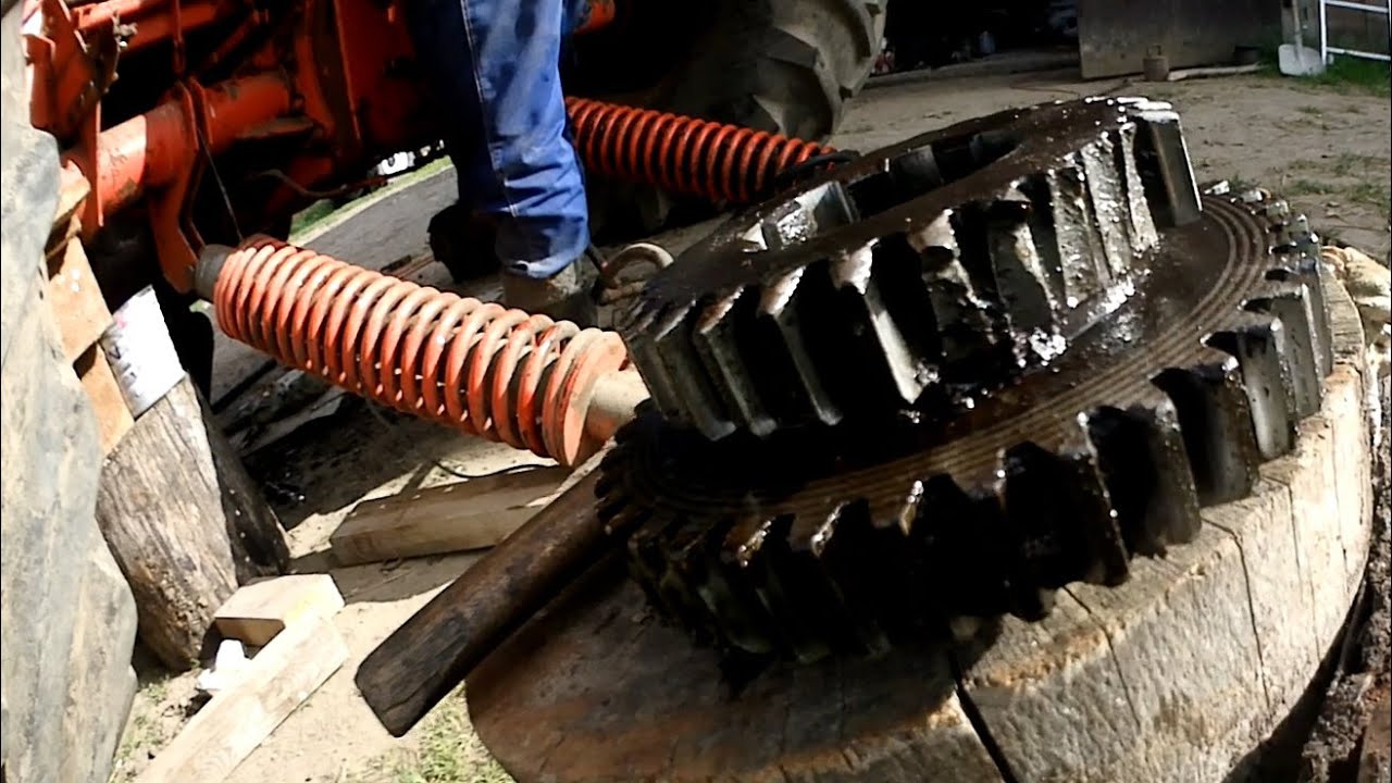 Oględziny Bizona Z056/5 Remont skrzyni biegów Myszy jadły kombajn