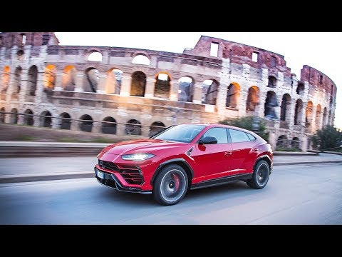 lamborghini-urus-on-the-streets-of-rome