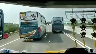 BALAPAN BUS GARUDA MAS