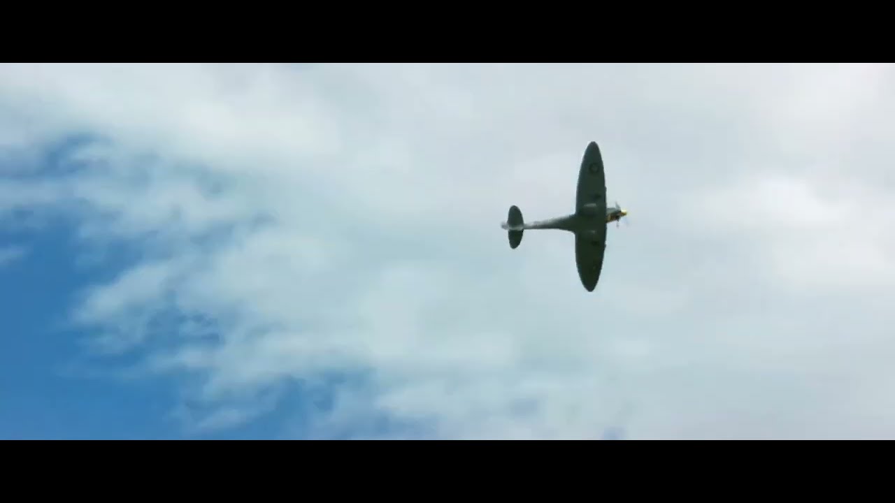 Mike Reeves Spitfire Mike Reeves RC Spitfire maiden. - YouTube