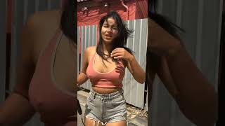 Desi Indian Girl Showing Her Curves