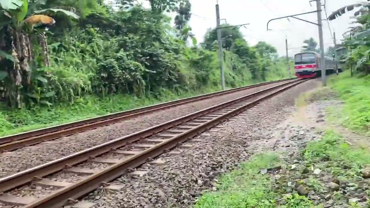 Hati2 bersepeda di rell kereta api