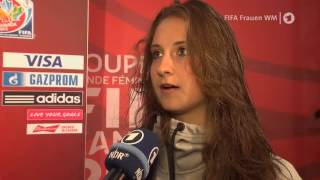 FIFA Frauen WM 2015 Ein Youngster freut sich über die gute Team Mischung