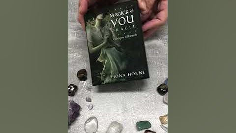 Unboxing Magick of you Oracle cards