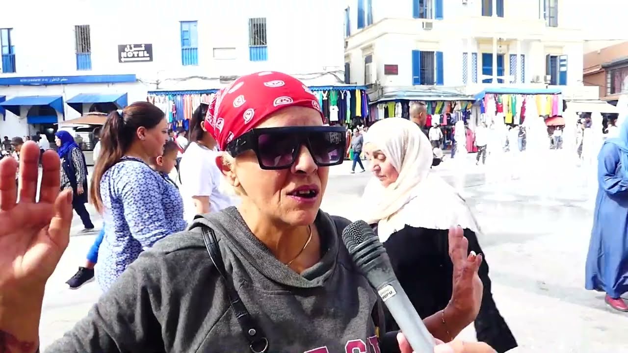 دارت عليا الدنيا من الي كنت فنانة معروفة توة الفقر حرمني من الضنى حتى خواتي ما يطلوش عليا 