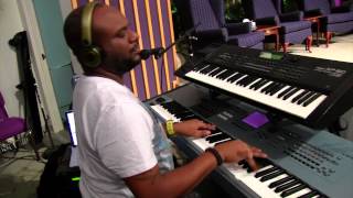 Javad Day Nick Smith Courtney Leonard - How To Follow A Choir