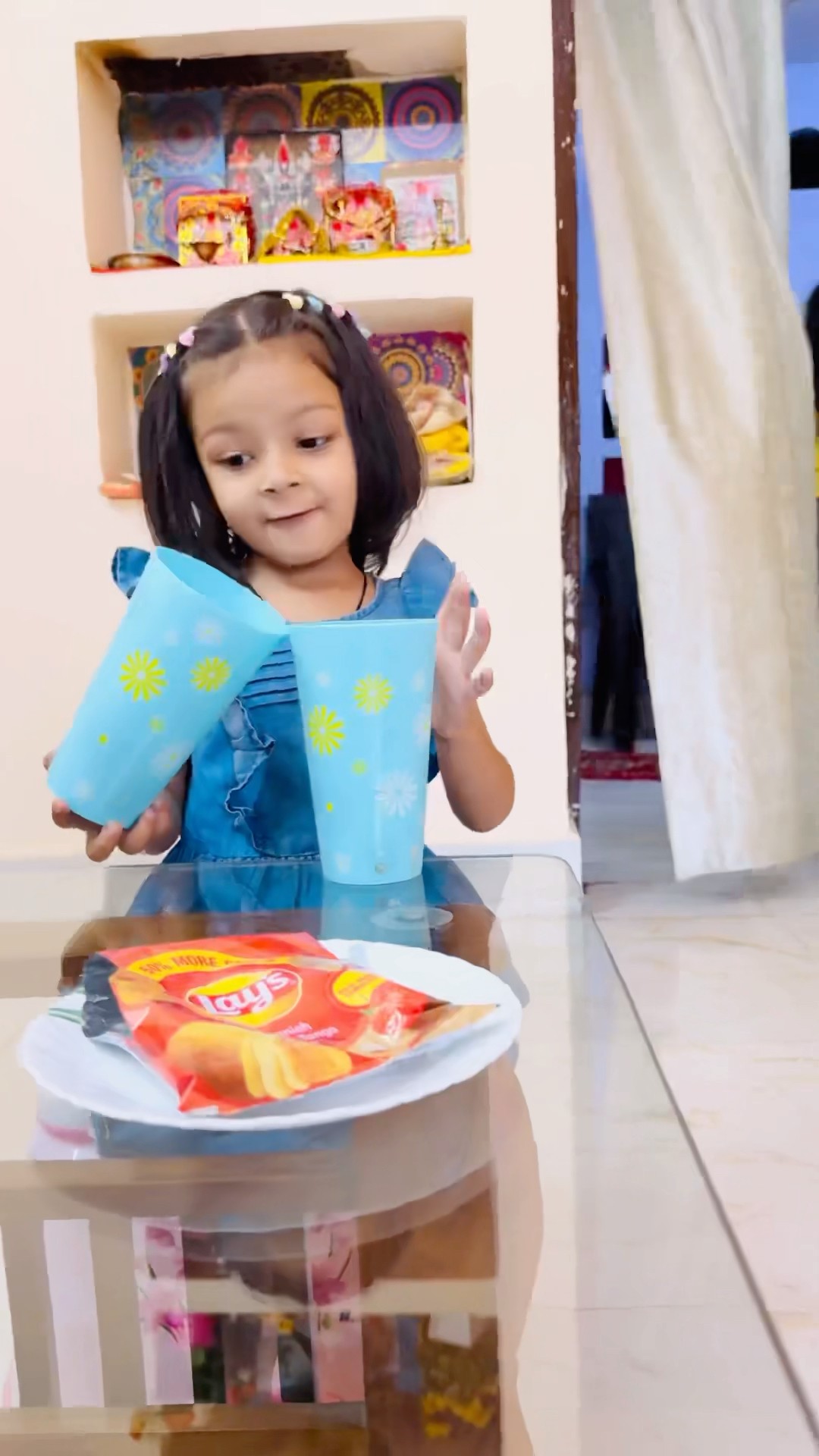 Tooktook mummy packet se chips kisne li?