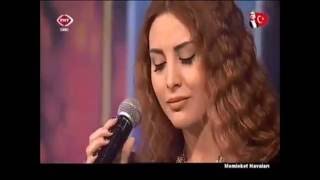 Elif AVCI - Mızıka Çalındı Düğün Mü Sandın Resimi