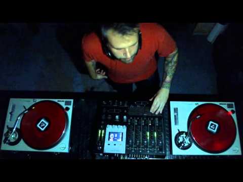 Kiko Barba (Zulo Room)