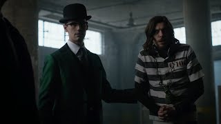 Big Exchange Goes Wrong - Penguin Steals Police Car & Kidnaps The Riddler (Gotham TV Series)
