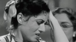 Madhubala heart broken by Guru Dutt - Mr & Mrs 55, Emotional Scene 12/13