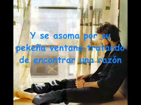 Watch the video for El Hombre Del Otro Día