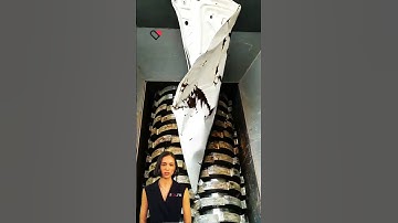 #fcnfm Self-feeding counter-rotating shredder reducing manual feeding and safety risks