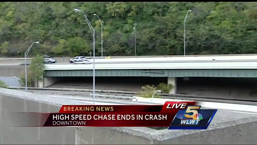 High-speed chase ends in crash on I-71 - YouTube